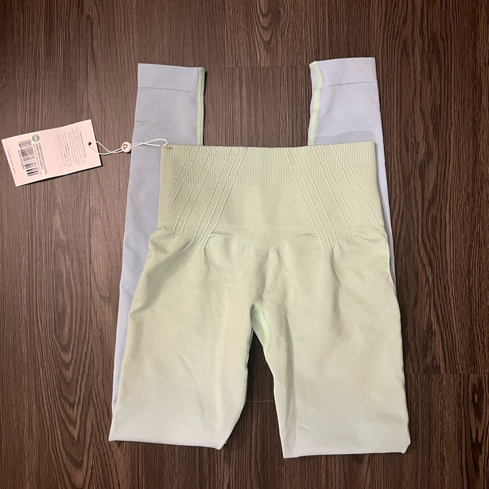 NWT Buffbunny form seamless legging